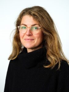 Porträttbild på Sara Anderson